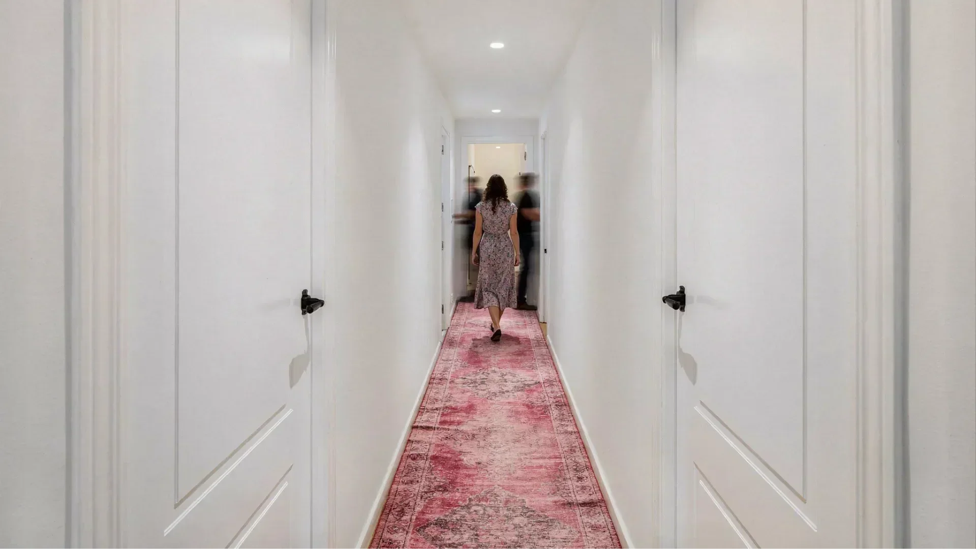 Cotton vs. Chenille Runners: Which is Best for High-Traffic Hallways?