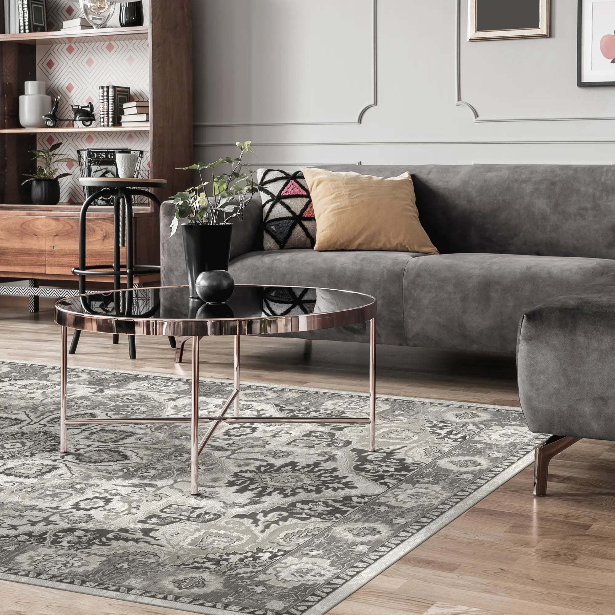 Elysian Großes Medaillon Hellgrau