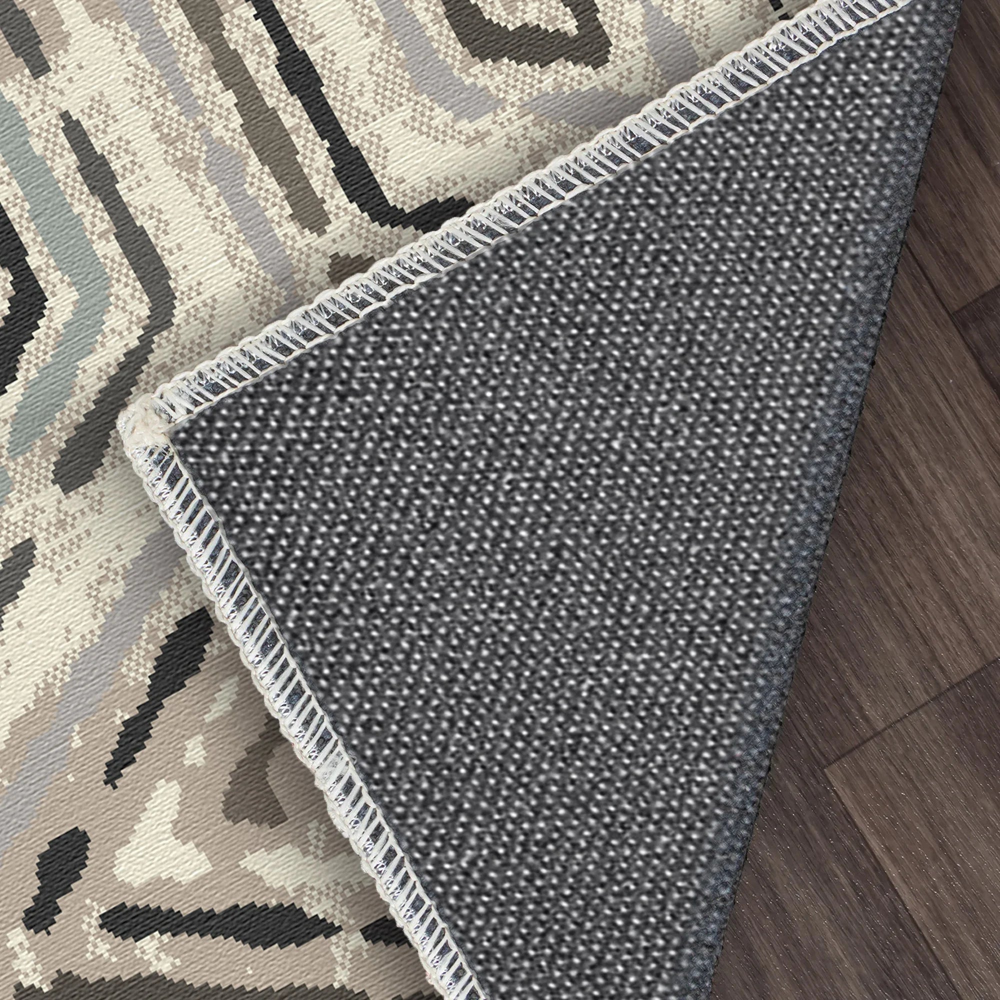 Moderner Nebel Geometrischer Diamant Teppich