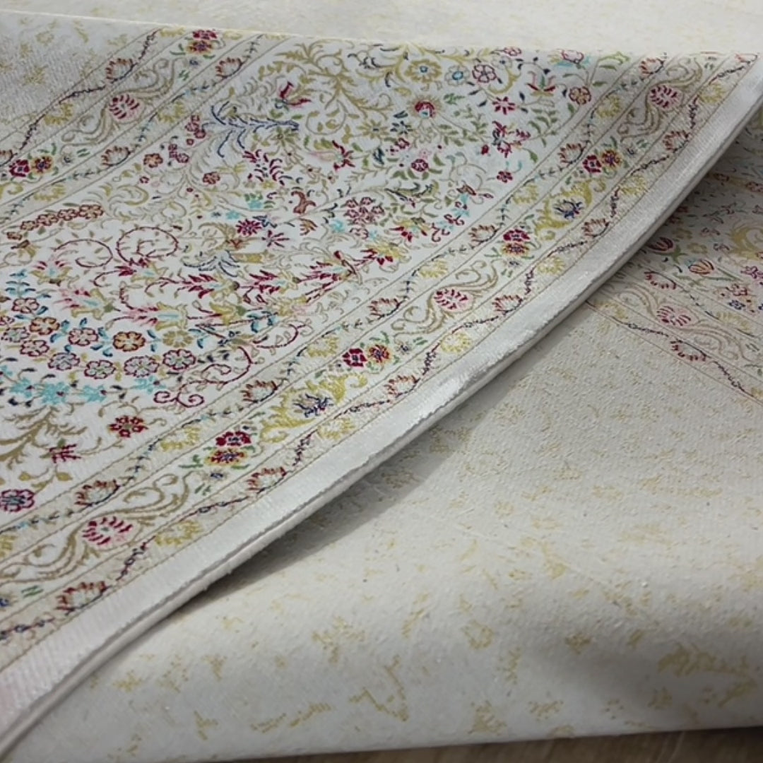 Unübertroffener Komfort, seidiger Touch, luxuriöser Seidenteppich